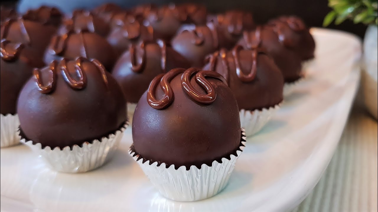 أسهل طريقة لعمل كرات البسكوت بالشوكولاته أهم المقادير واعداد الوصفة